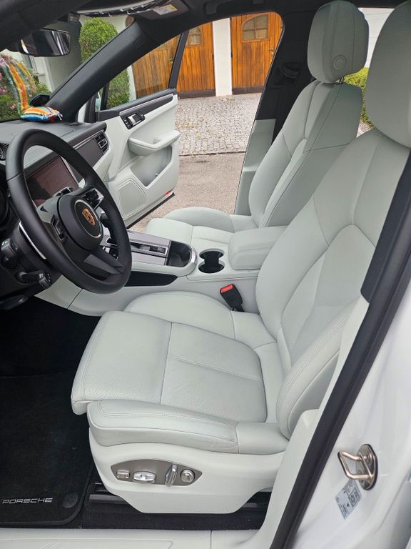 Porsche Macan 2023