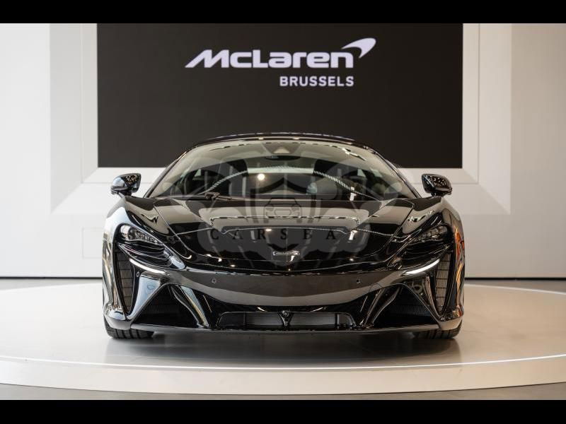 McLaren Artura 2024