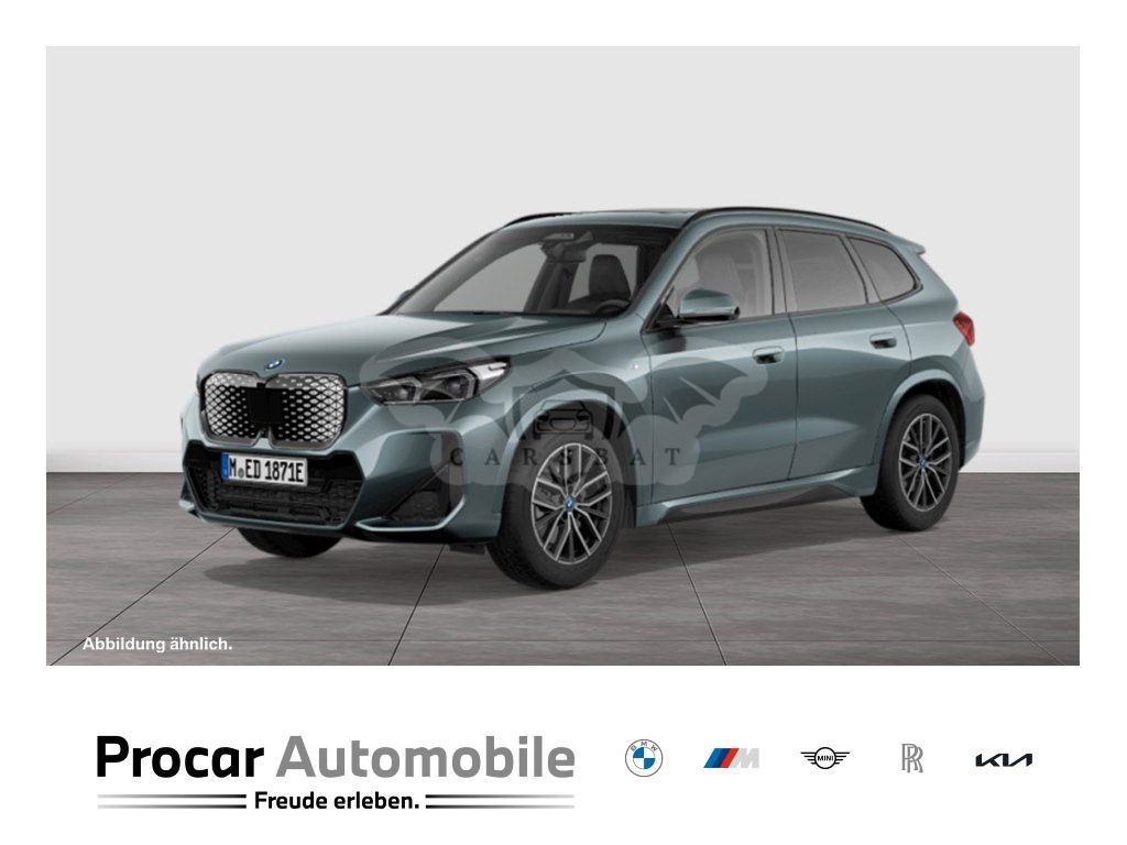 BMW iX1 2024