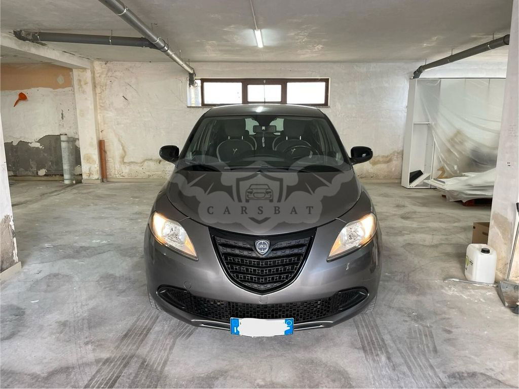Lancia Ypsilon 2014