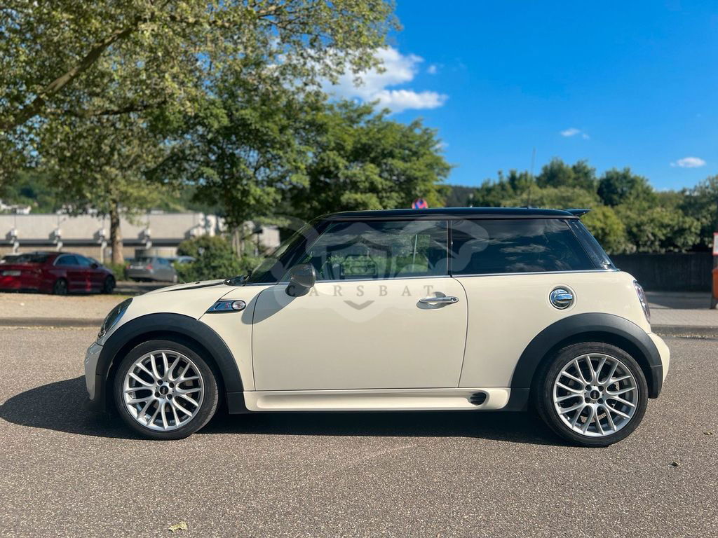 Mini John Cooper Works 2013