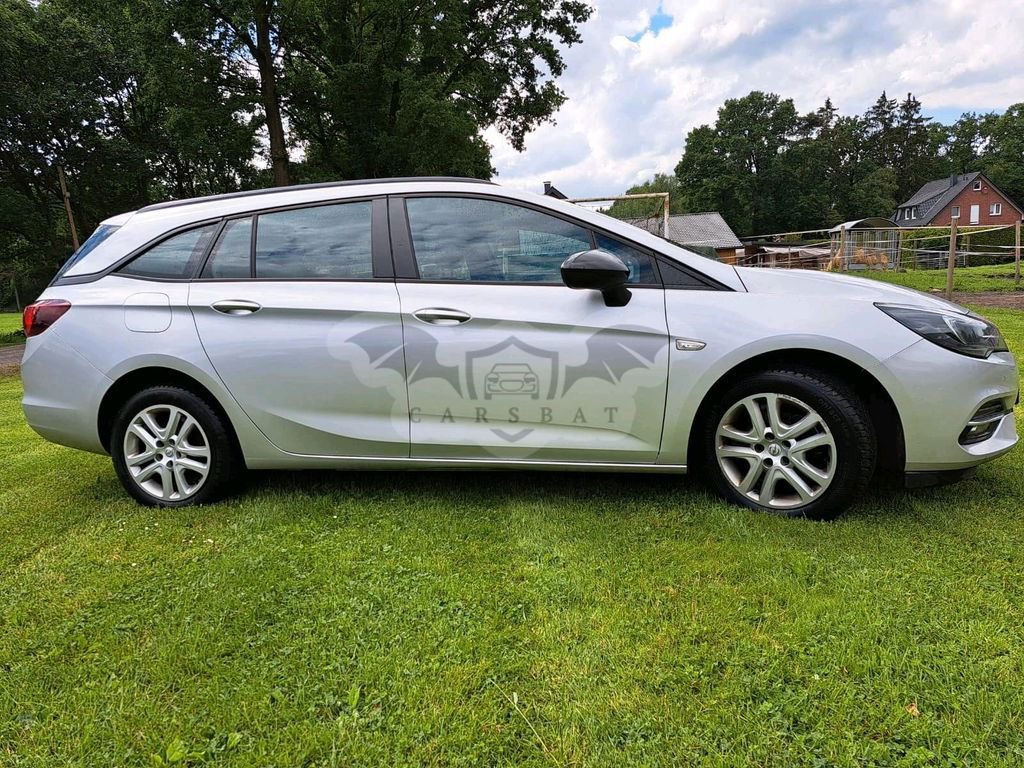 Opel Astra 2021