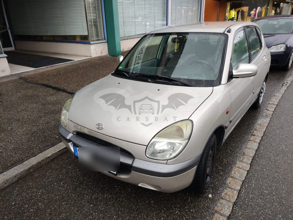 Daihatsu Sirion 2000