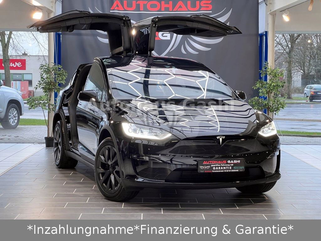Tesla Model X 2024