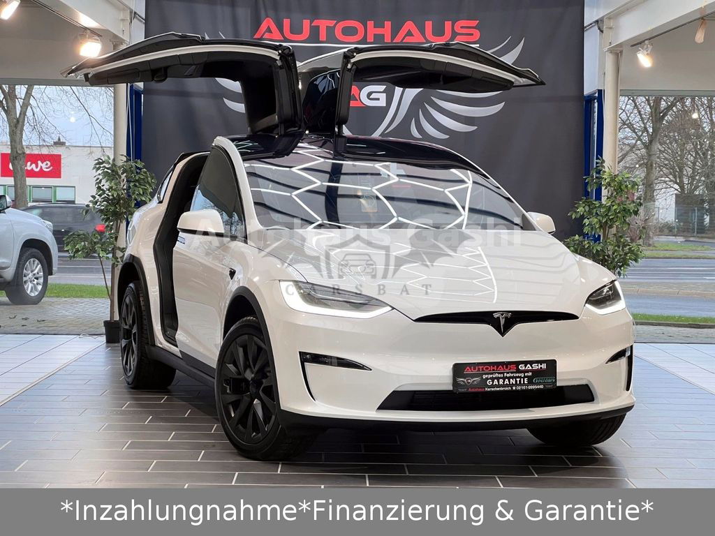 Tesla Model X 2024