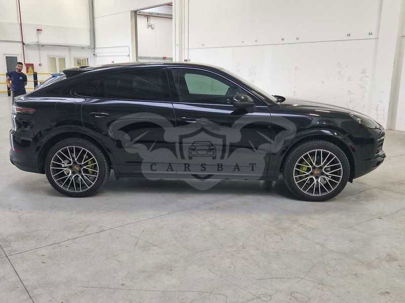 Porsche Cayenne 2021