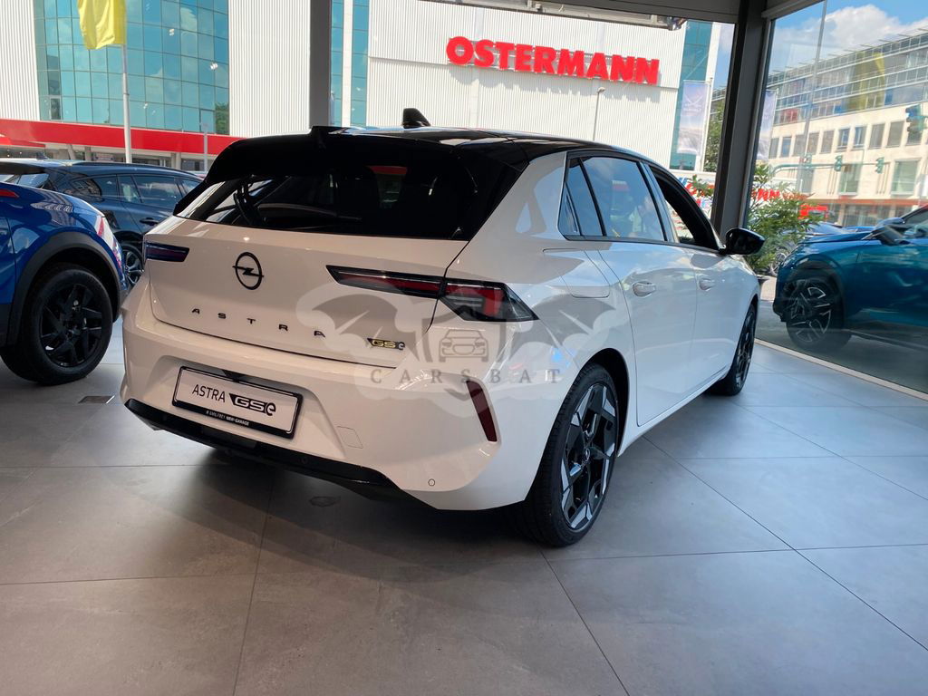 Opel Astra 2023