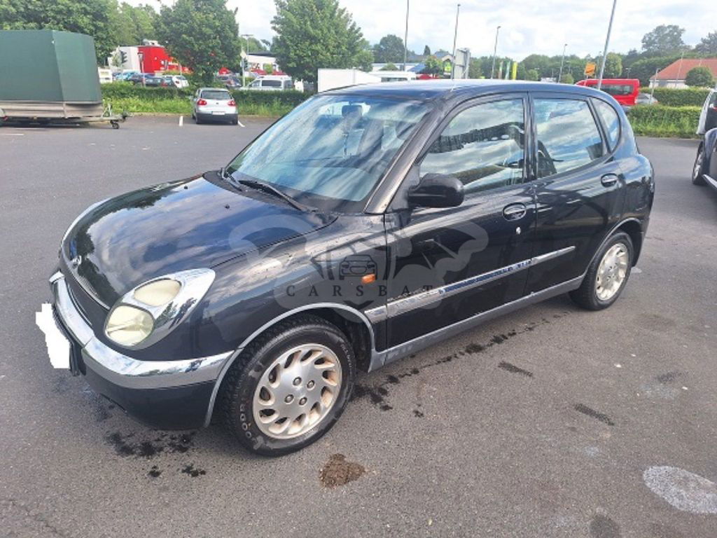 Daihatsu Sirion 2002