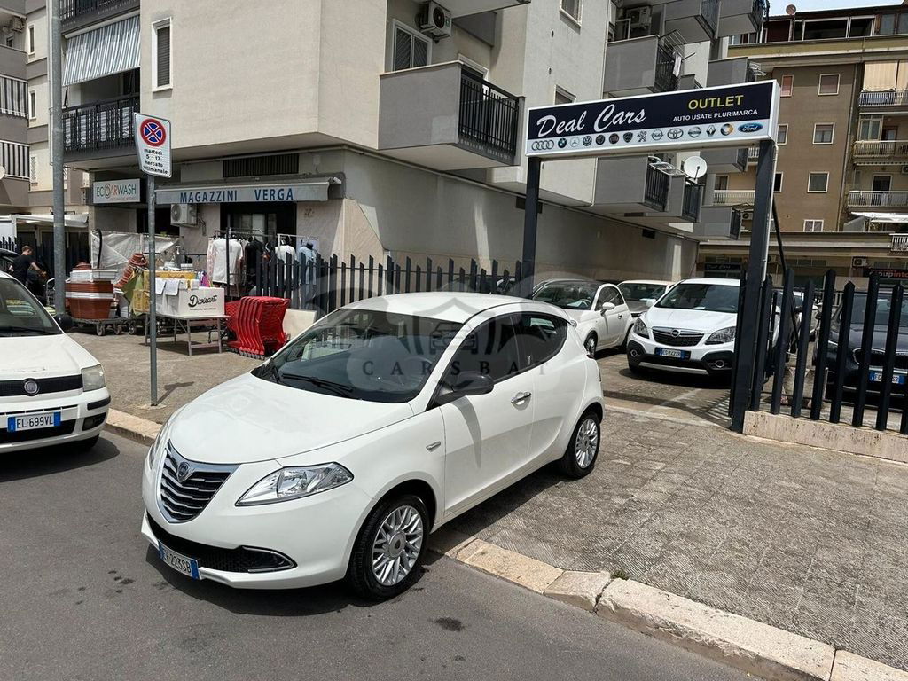 Lancia Ypsilon 2014