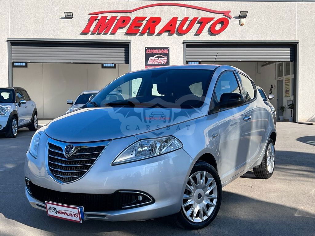 Lancia Ypsilon 2011