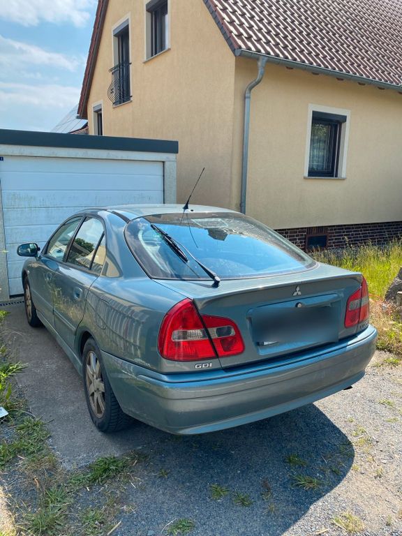 Mitsubishi Carisma 2003