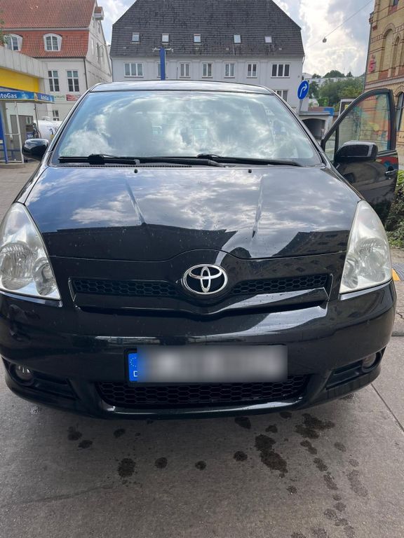 Toyota Verso 2005