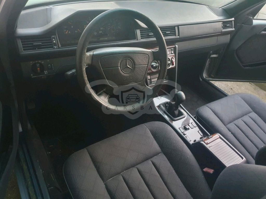 Mercedes-Benz 250 1996