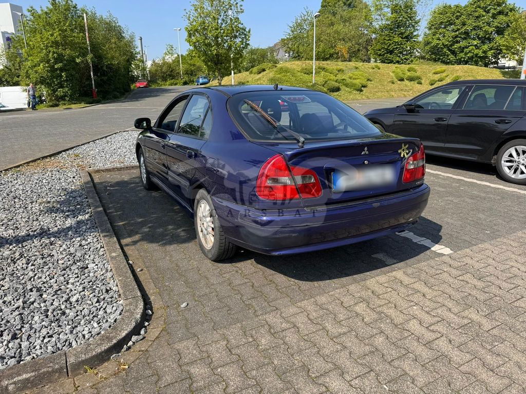Mitsubishi Carisma 2004