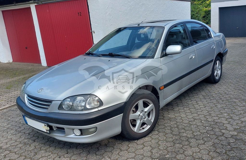 Toyota Avensis 1999