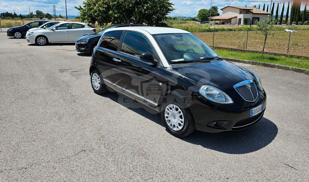 Lancia Ypsilon 2010