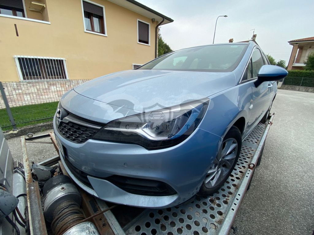 Opel Astra 2021
