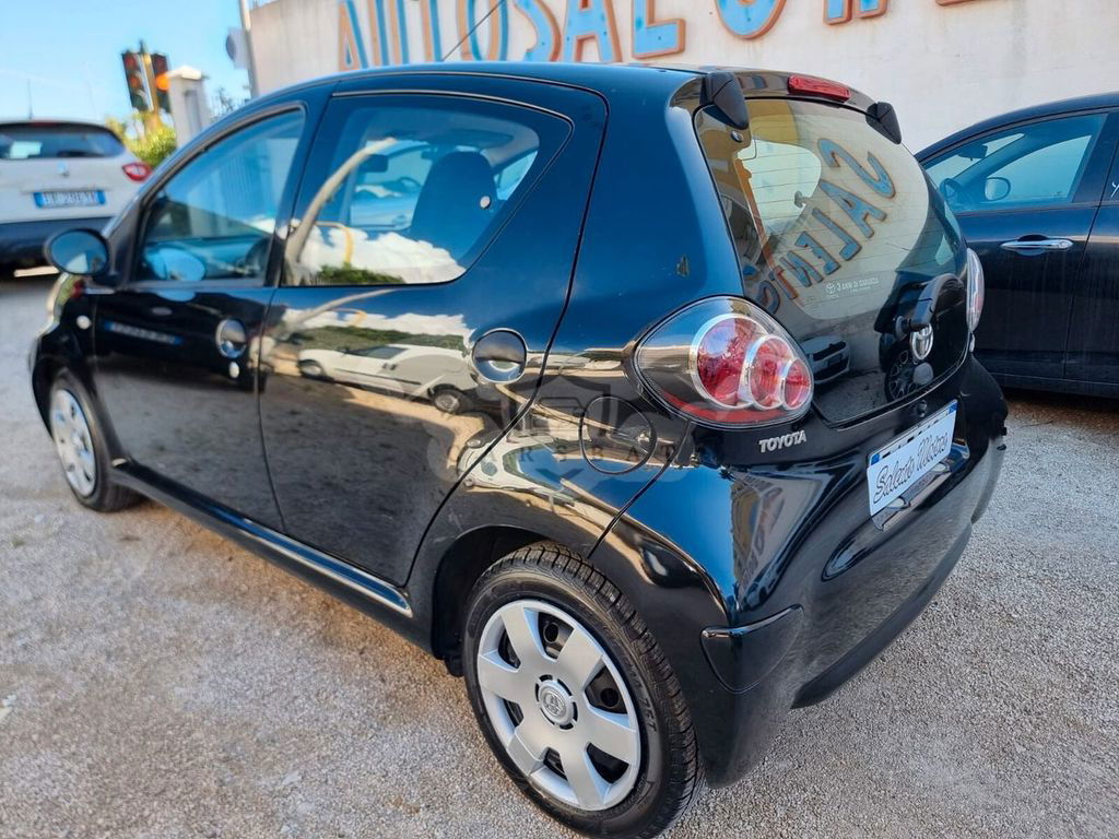 Toyota Aygo X 2011