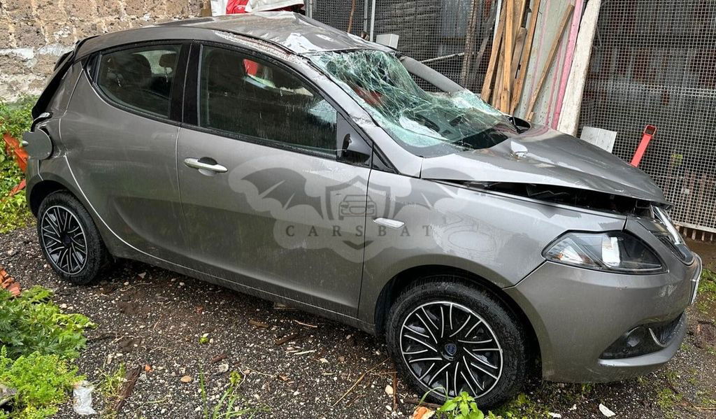 Lancia Ypsilon 2023