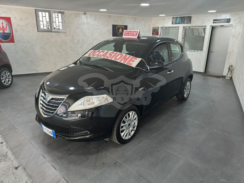 Lancia Ypsilon 2012