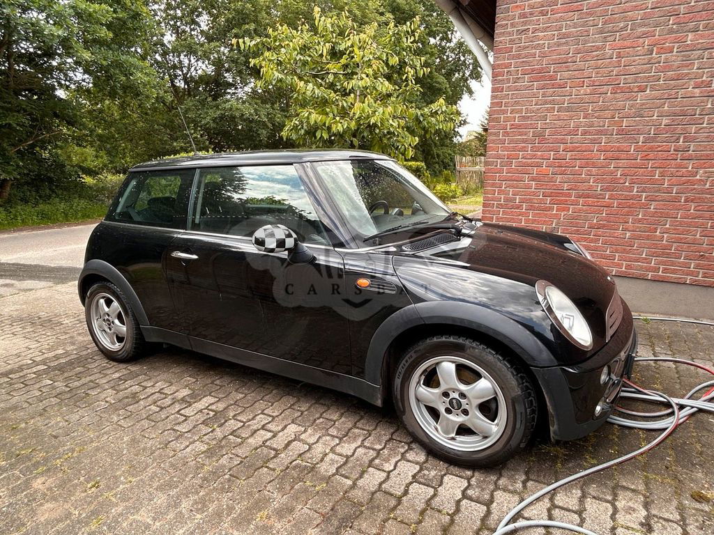 Mini One 2004
