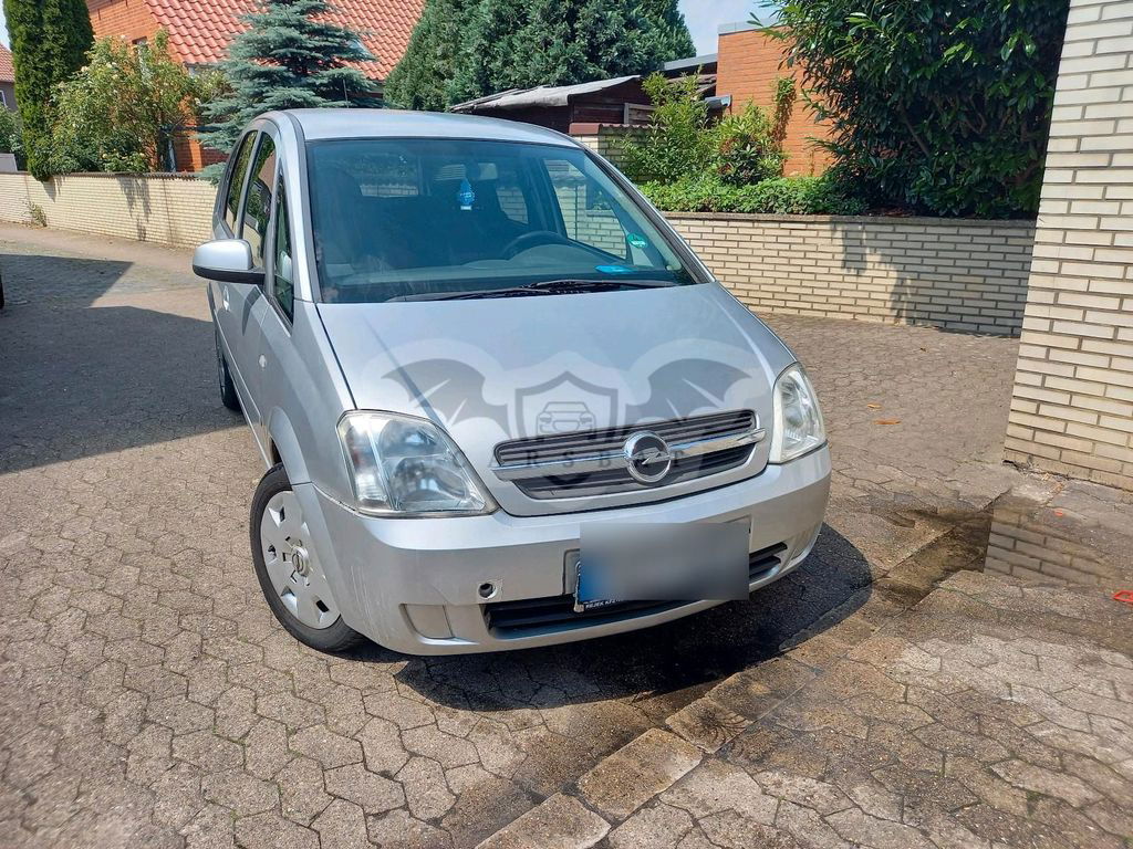 Opel Insignia 2005