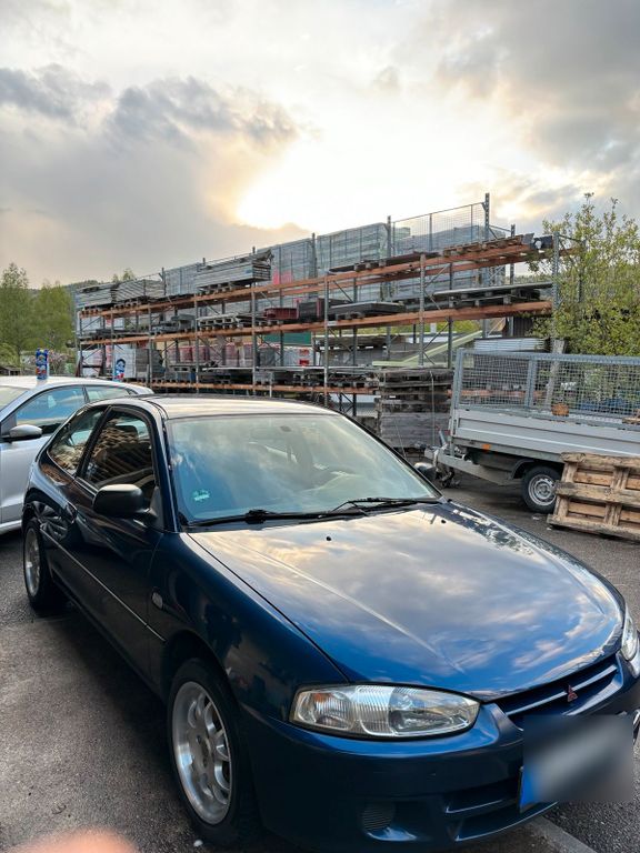 Mitsubishi Colt 2001