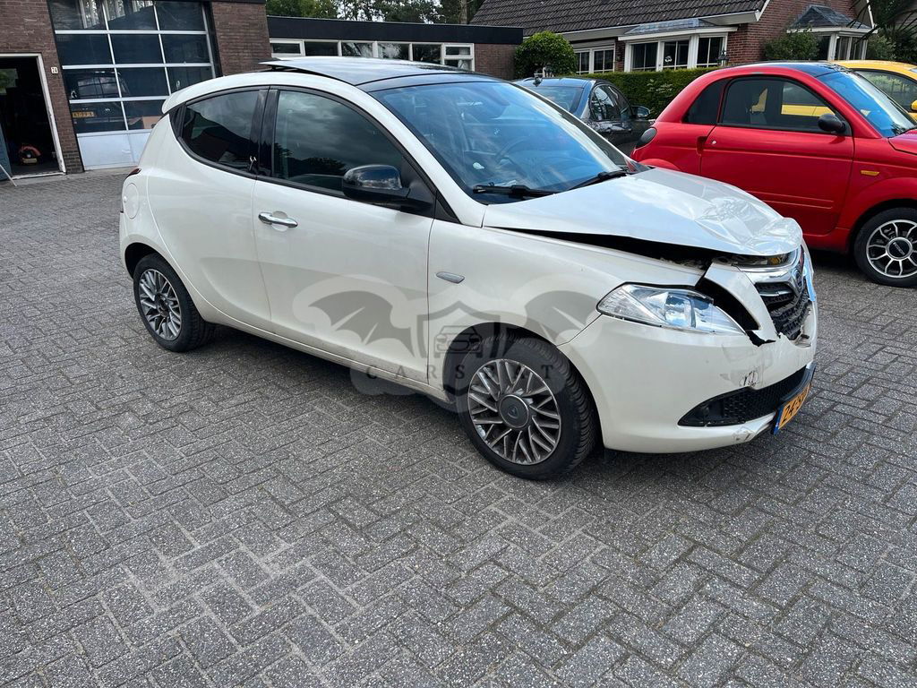 Lancia Ypsilon 2011