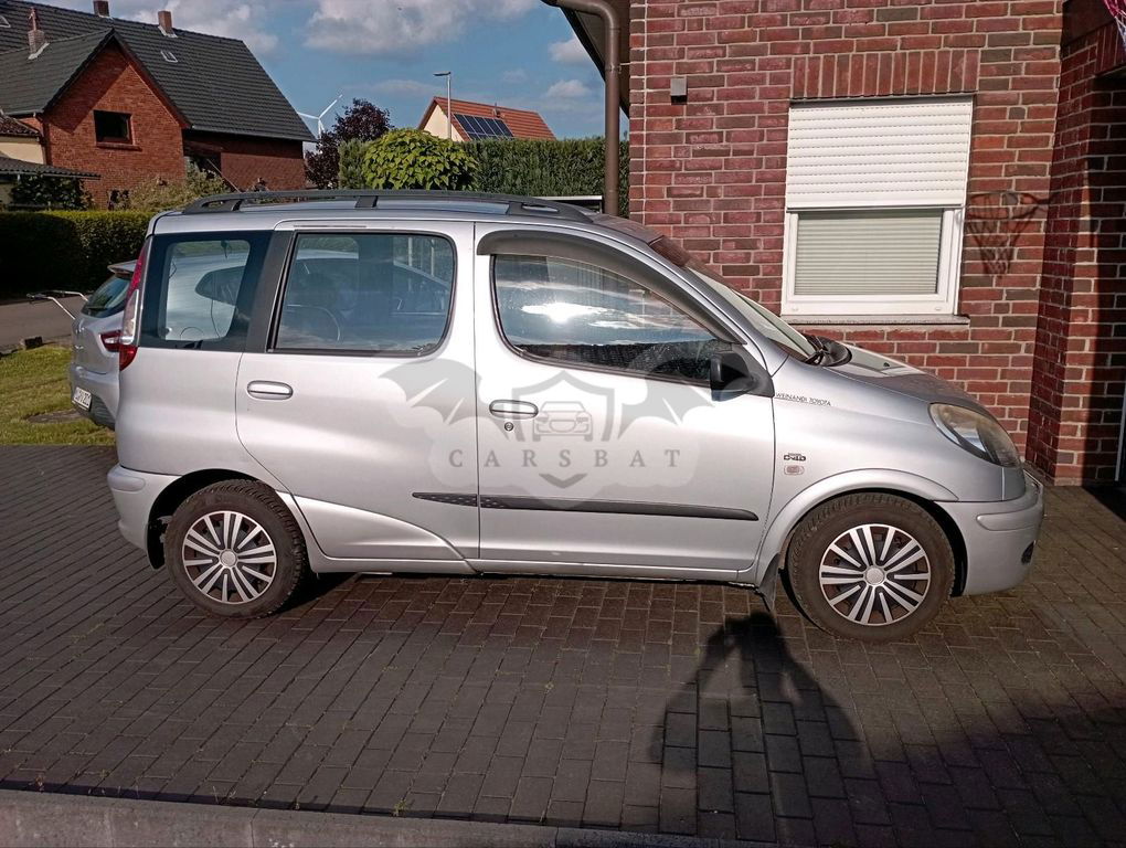 Toyota Verso 2003