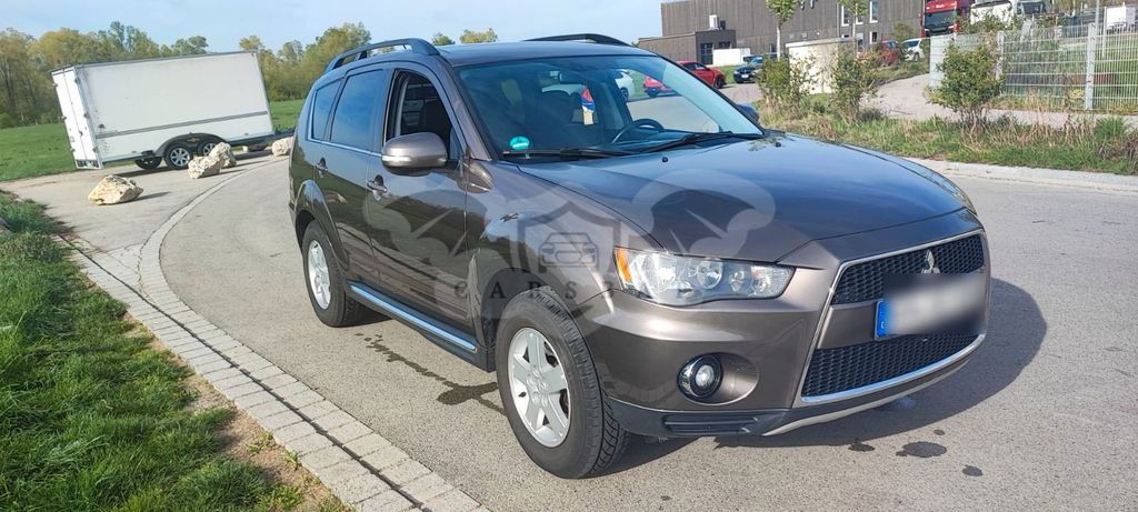 Mitsubishi Outlander 2011