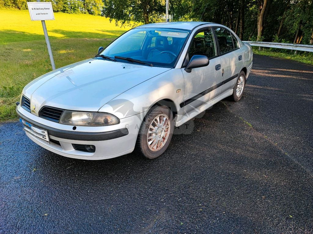 Mitsubishi Carisma 2003