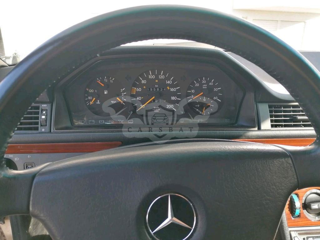 Mercedes-Benz 250 1991