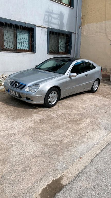 Mercedes-Benz V 200 2001