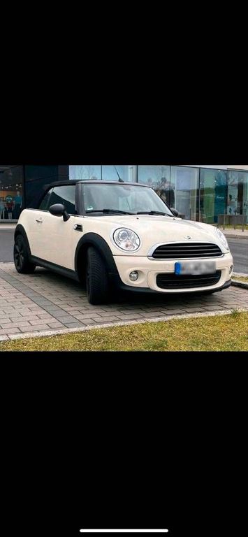 Mini Cabrio 2012