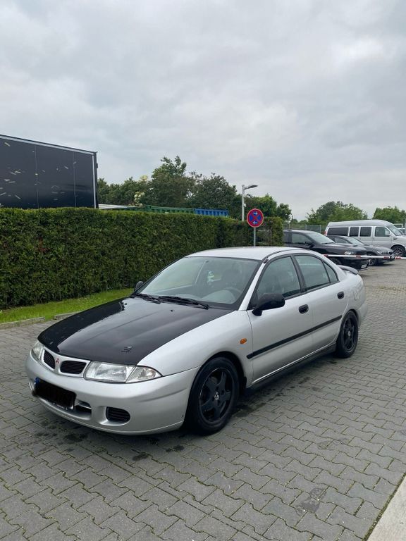 Mitsubishi Carisma 1999
