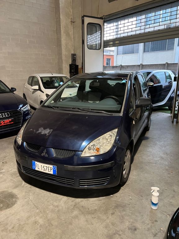 Mitsubishi Colt 2006
