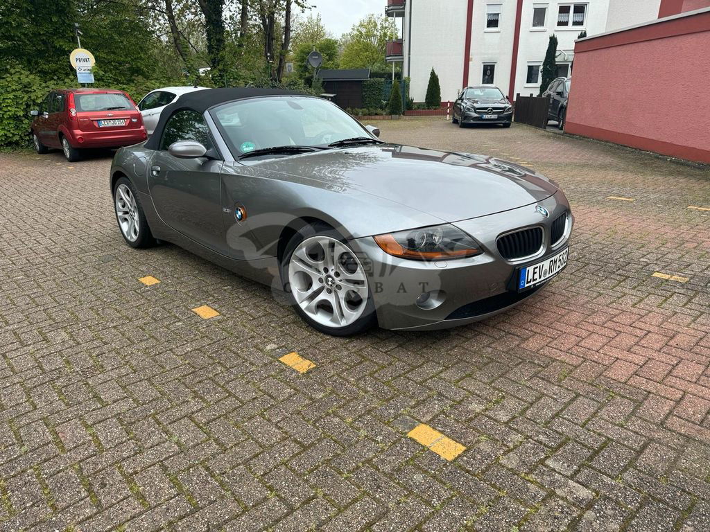 BMW M5 2003