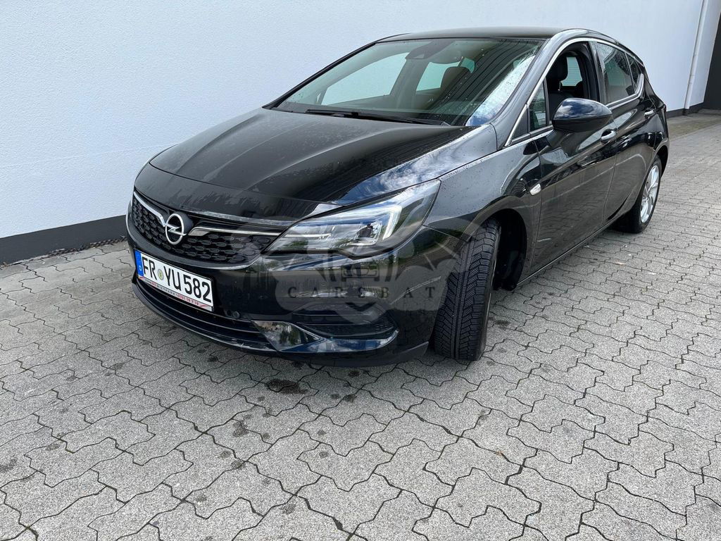Opel Astra 2021