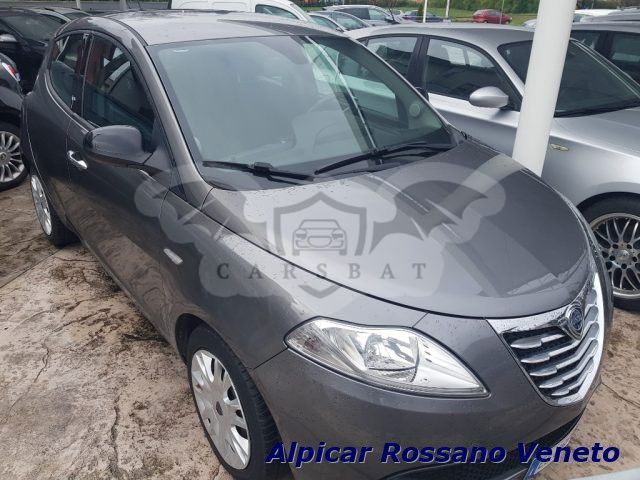 Lancia Ypsilon 2012
