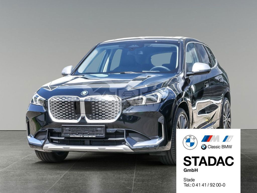 BMW iX1 2024