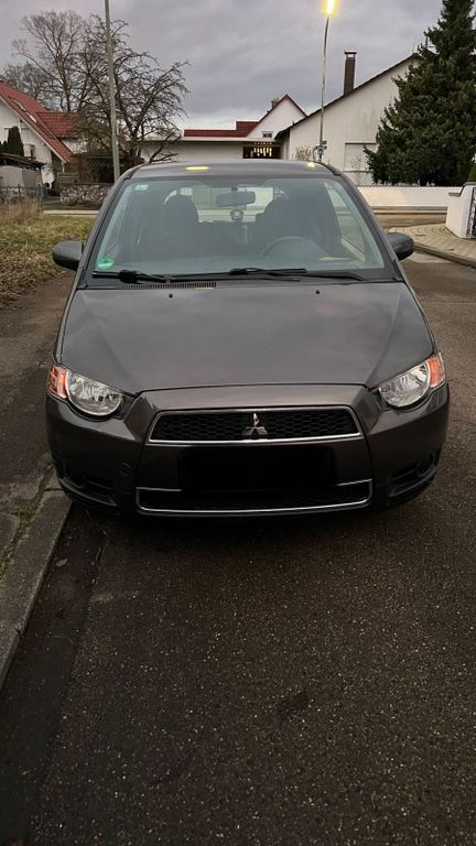 Mitsubishi Colt 2011