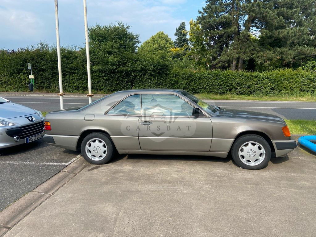 Mercedes-Benz CE 300 1989