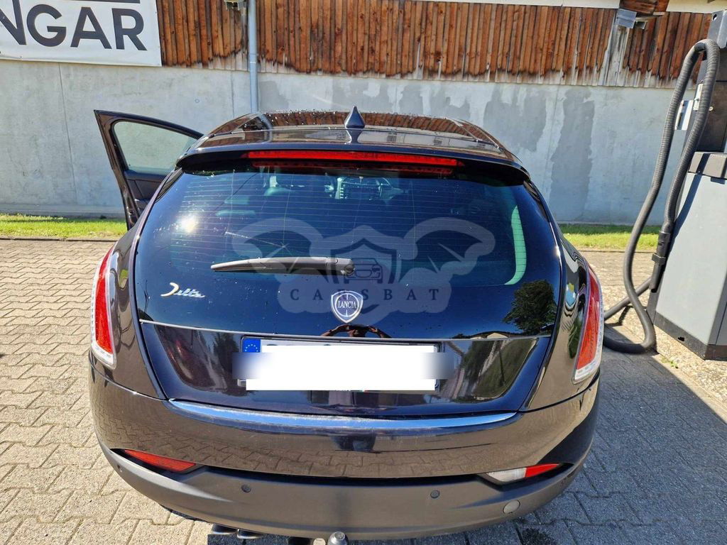 Lancia Delta 2012