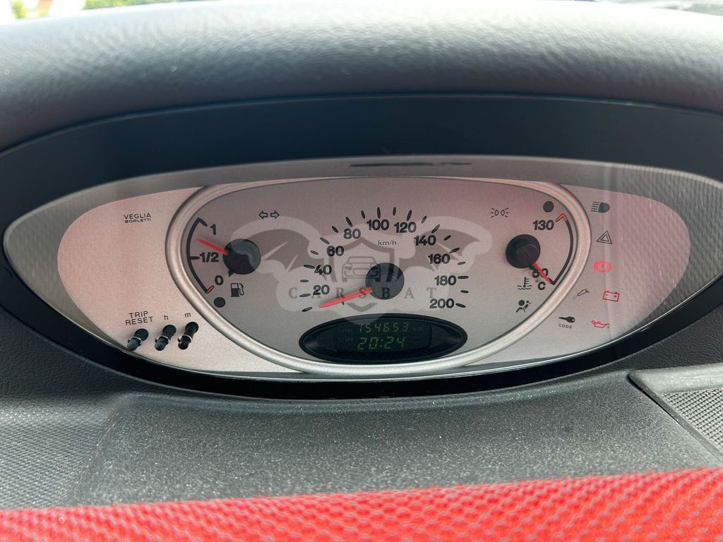 Lancia Ypsilon 2000