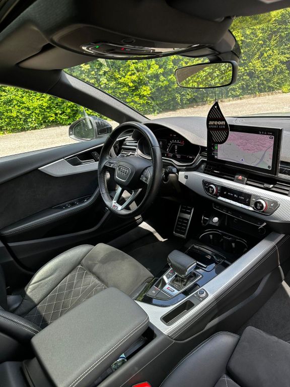 Audi RS5 2021