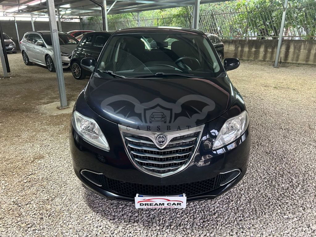 Lancia Ypsilon 2012