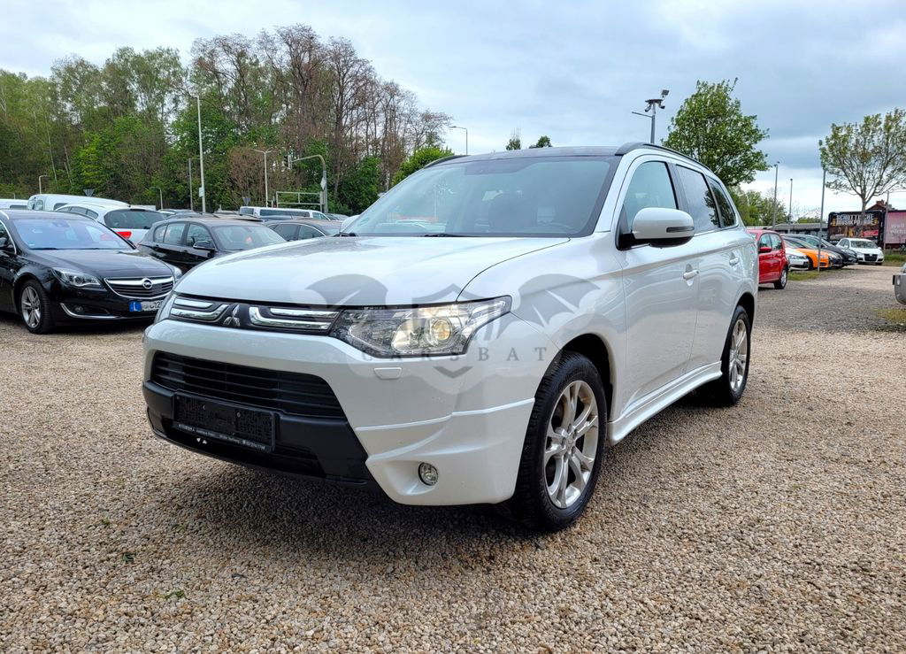Mitsubishi Outlander 2013