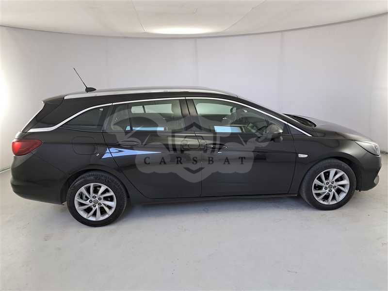 Opel Astra 2021