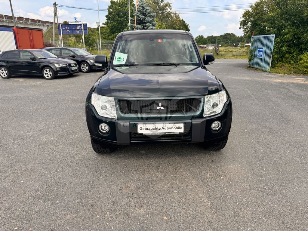 Mitsubishi Pajero 2011