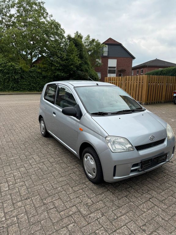 Daihatsu Sirion 2003